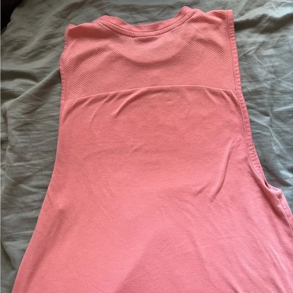 Gymshark tank - Picture 3 of 3